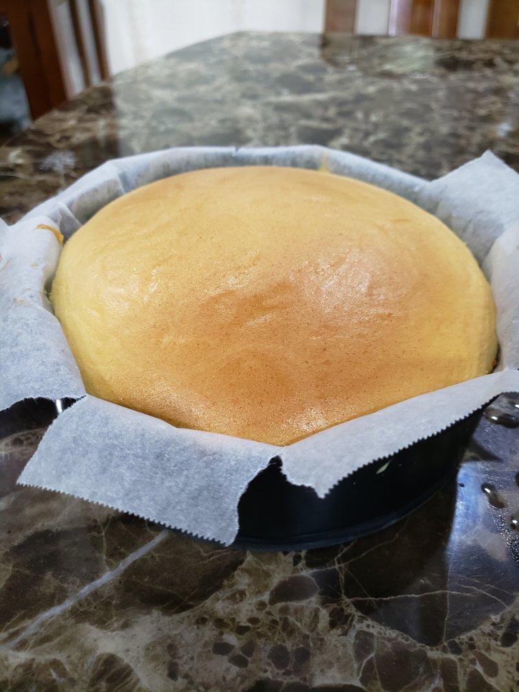 堪比柯基屁股
爆浆芝士🧀古早蛋糕