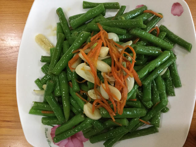蒜蓉豇豆～～素菜也可以很美味！