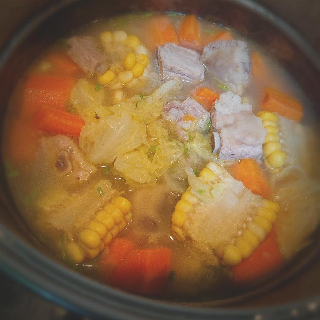 玉米排骨汤