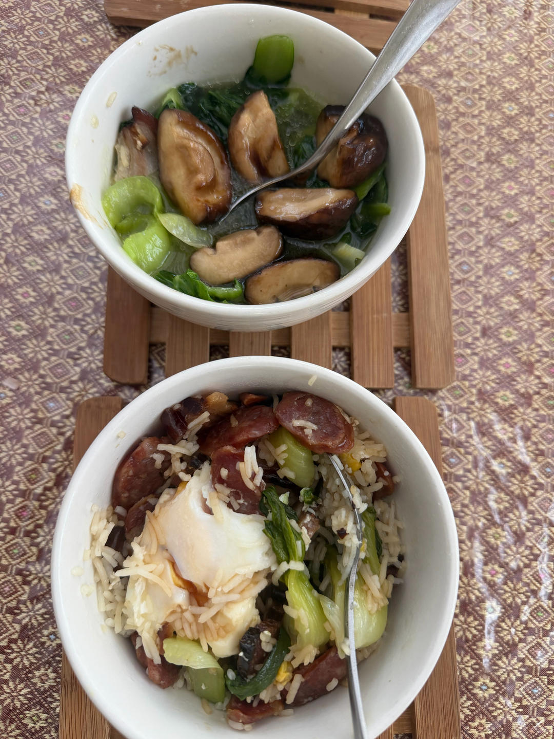 保姆级的「腊味煲仔饭2.0」加强版来了，地道老广味～