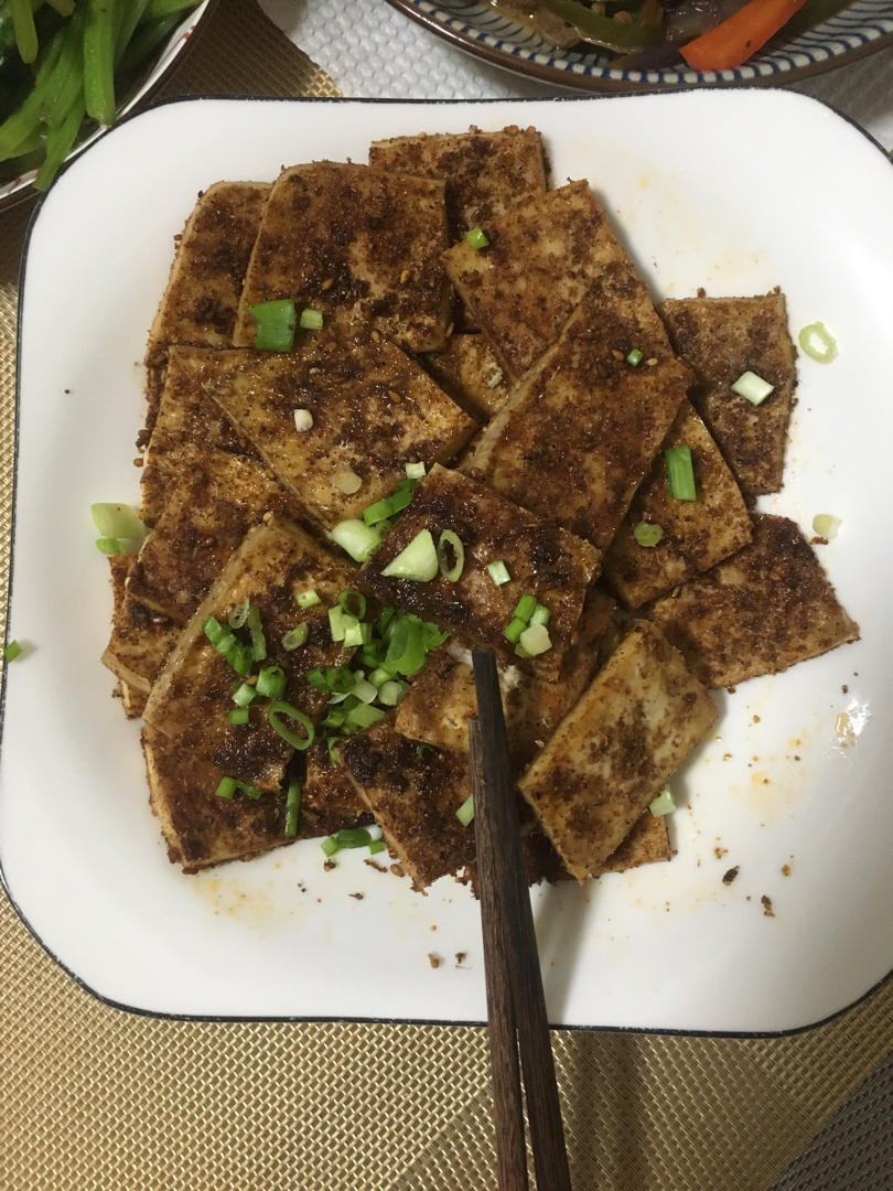 秒杀烧烤摊的烤豆腐（烤箱版）