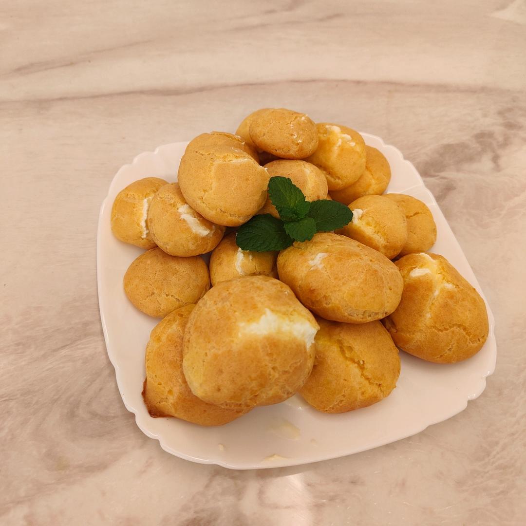 简单易成功的奶油小泡芙做法