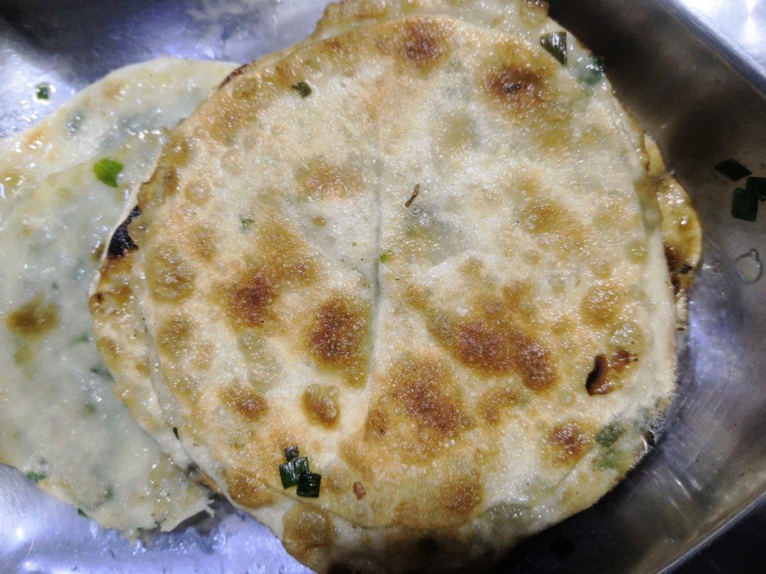 葱油饼（饺子皮版）
