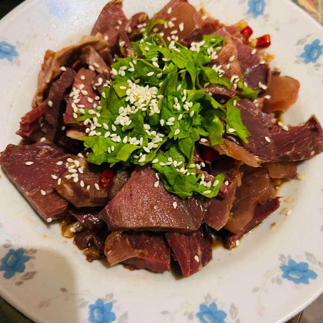 凉拌牛肉