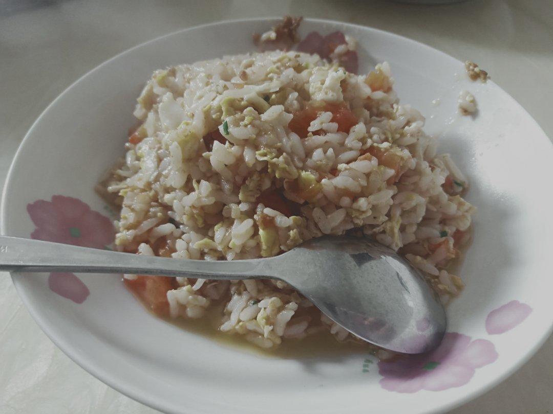 番茄鸡蛋炒饭