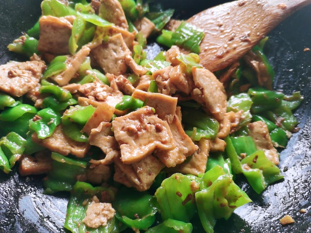 青椒炒豆腐