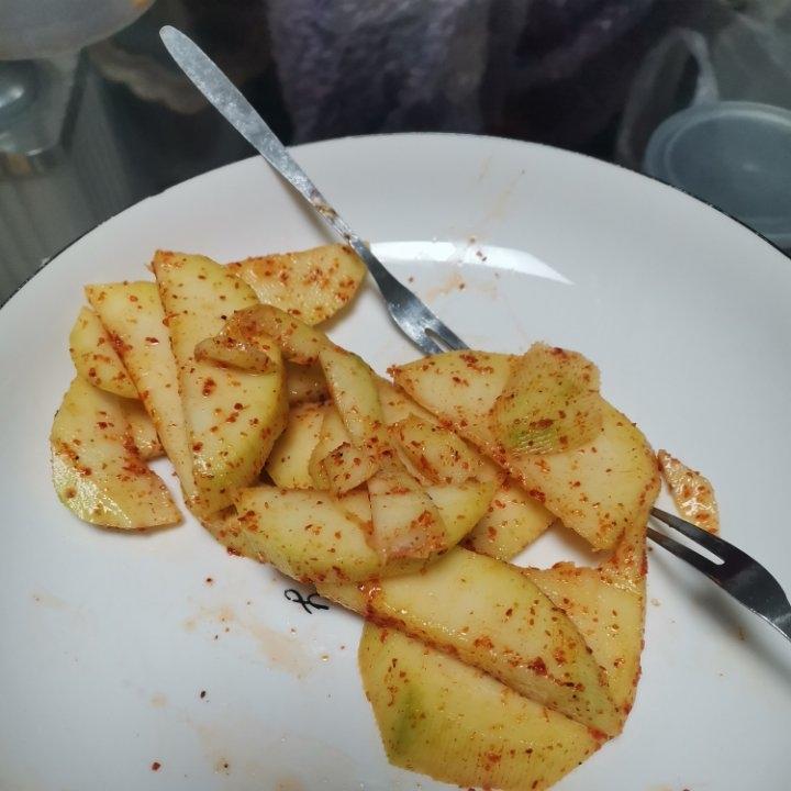 青芒果沾辣椒