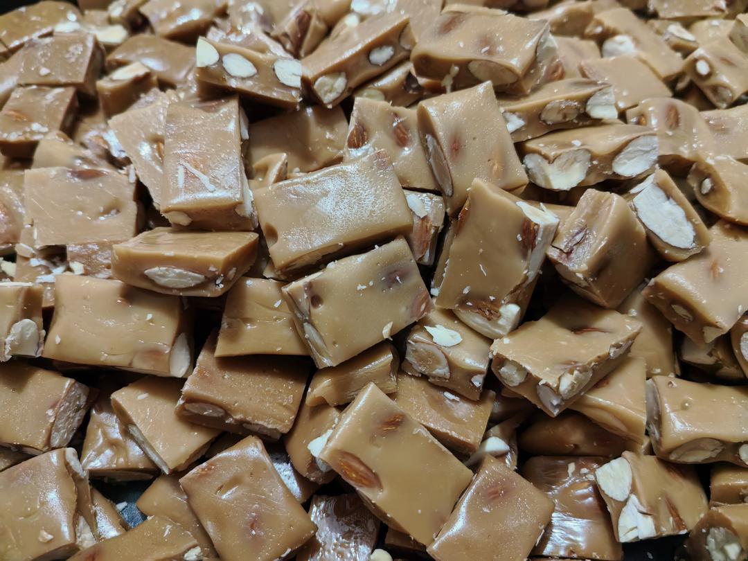 焦糖海盐杏仁太妃糖