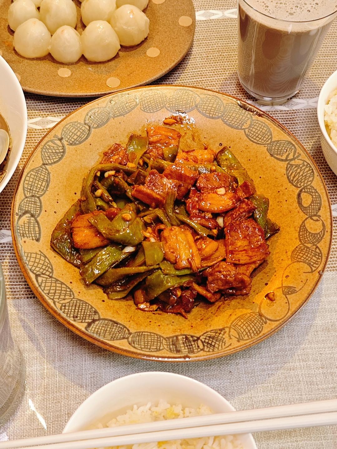 五花肉炖豆角（村驴版）