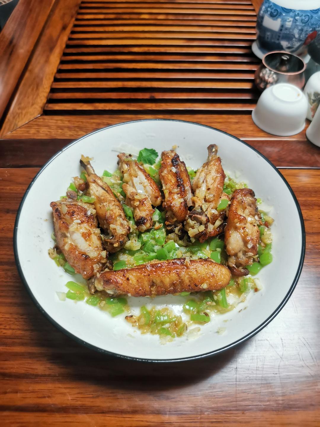 蒜香鸡翅，这才是鸡翅最好吃的做法