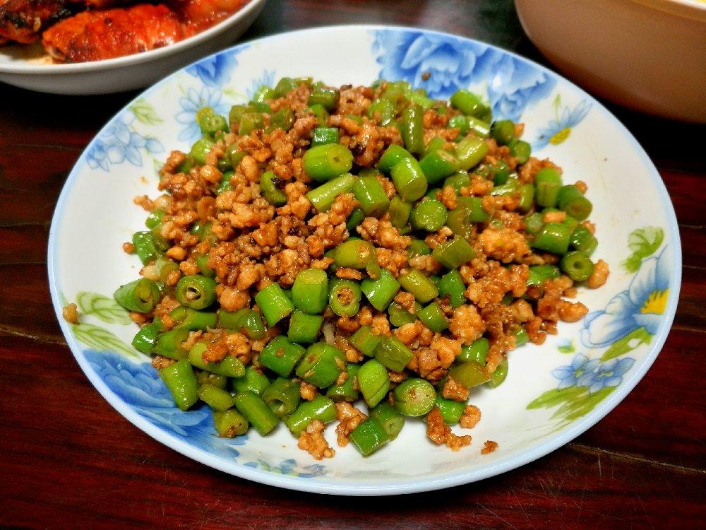 肉沫豆角下饭菜