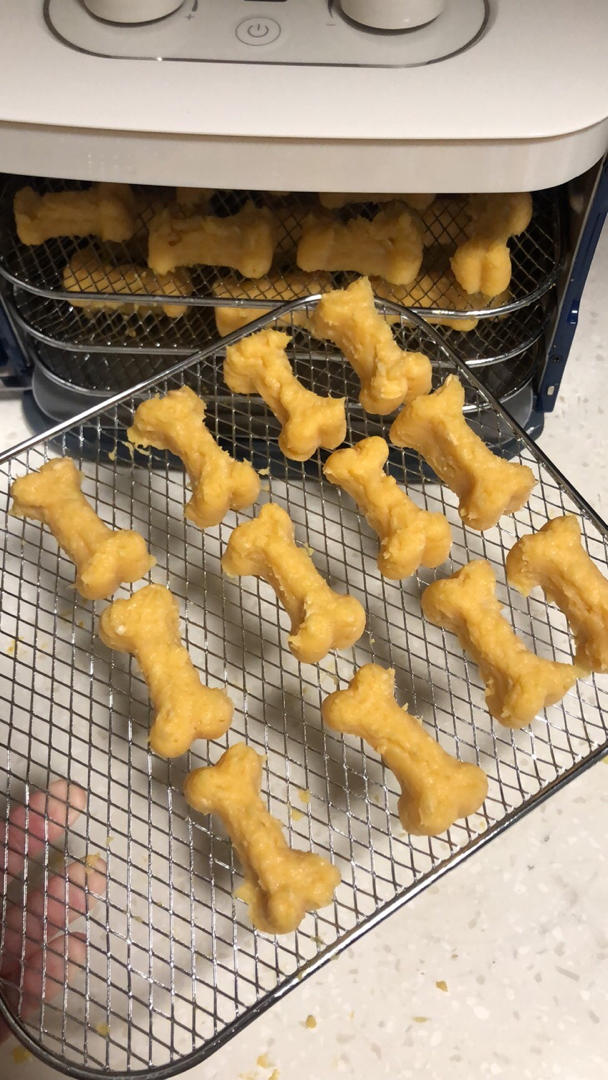 宠物狗零食胡萝卜鸡胸肉饼干（南瓜紫薯同做法）