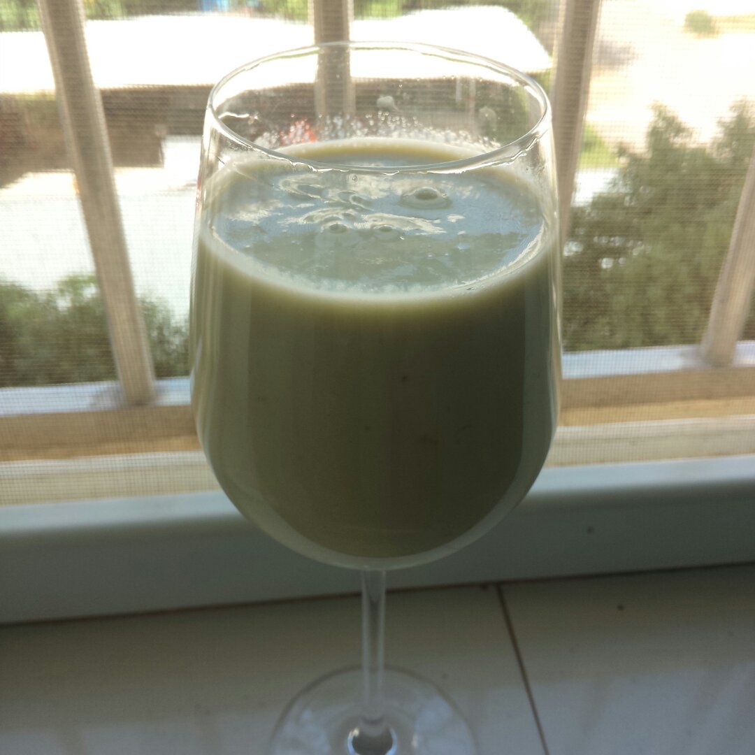 牛油果香蕉奶昔