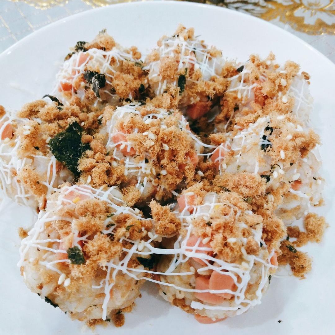 小盆友超爱的肉松饭团子