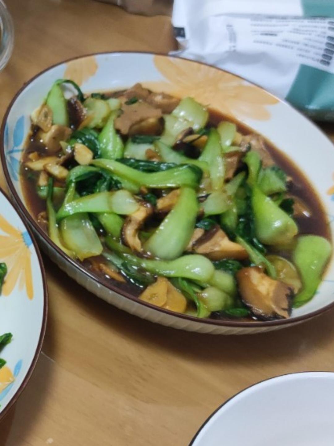 比肉还好吃的——蚝油香菇油菜