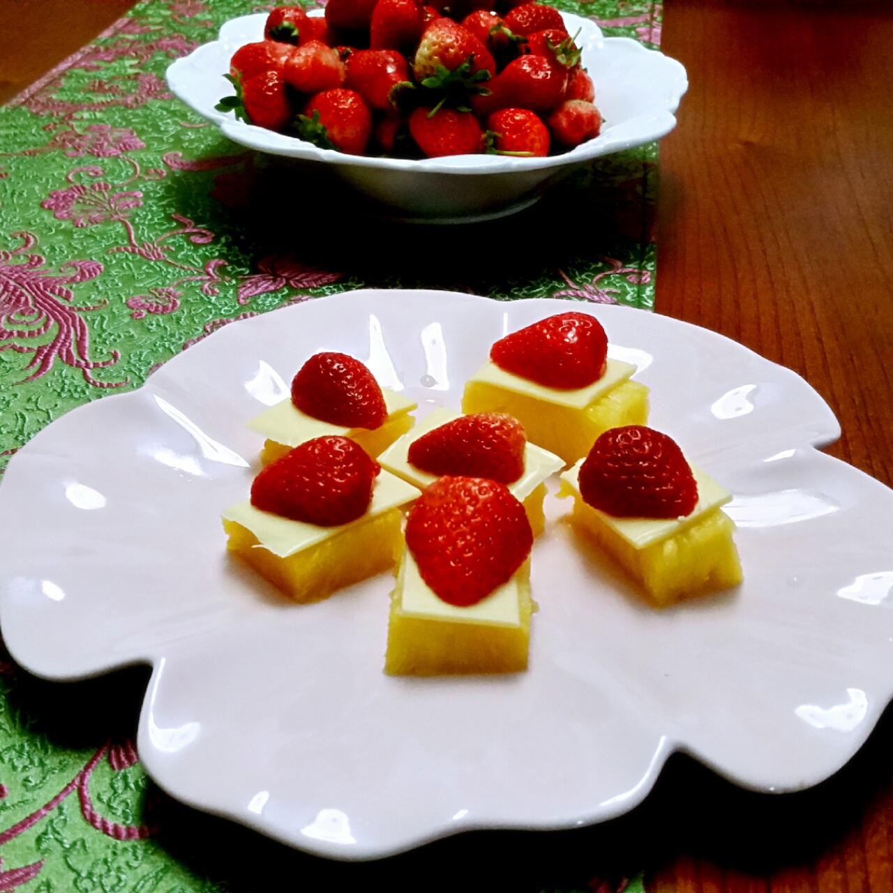 菠萝芝士小甜点