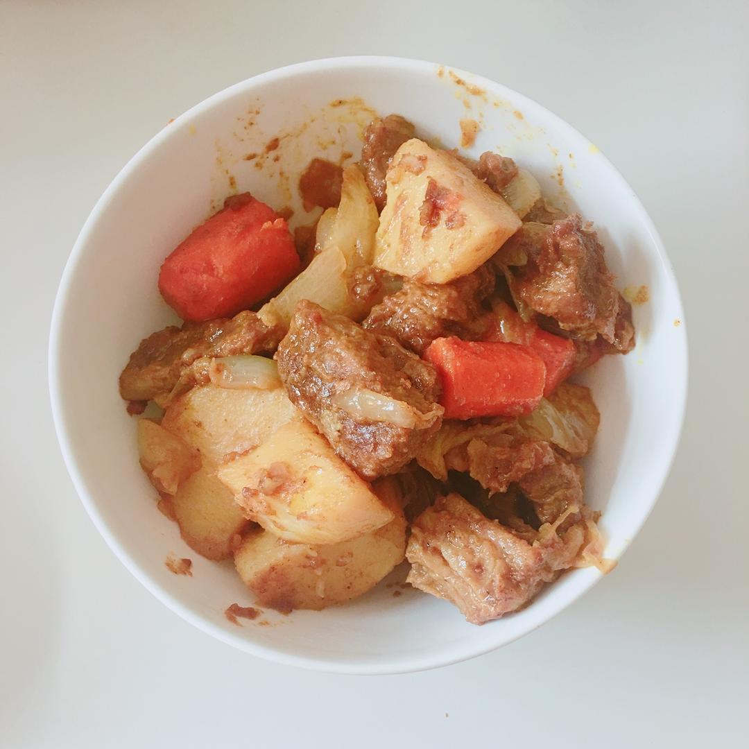 咖喱牛腩