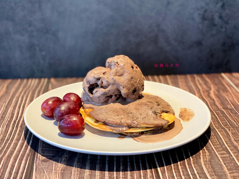 玫瑰上的雨露 #Raindrops on Roses