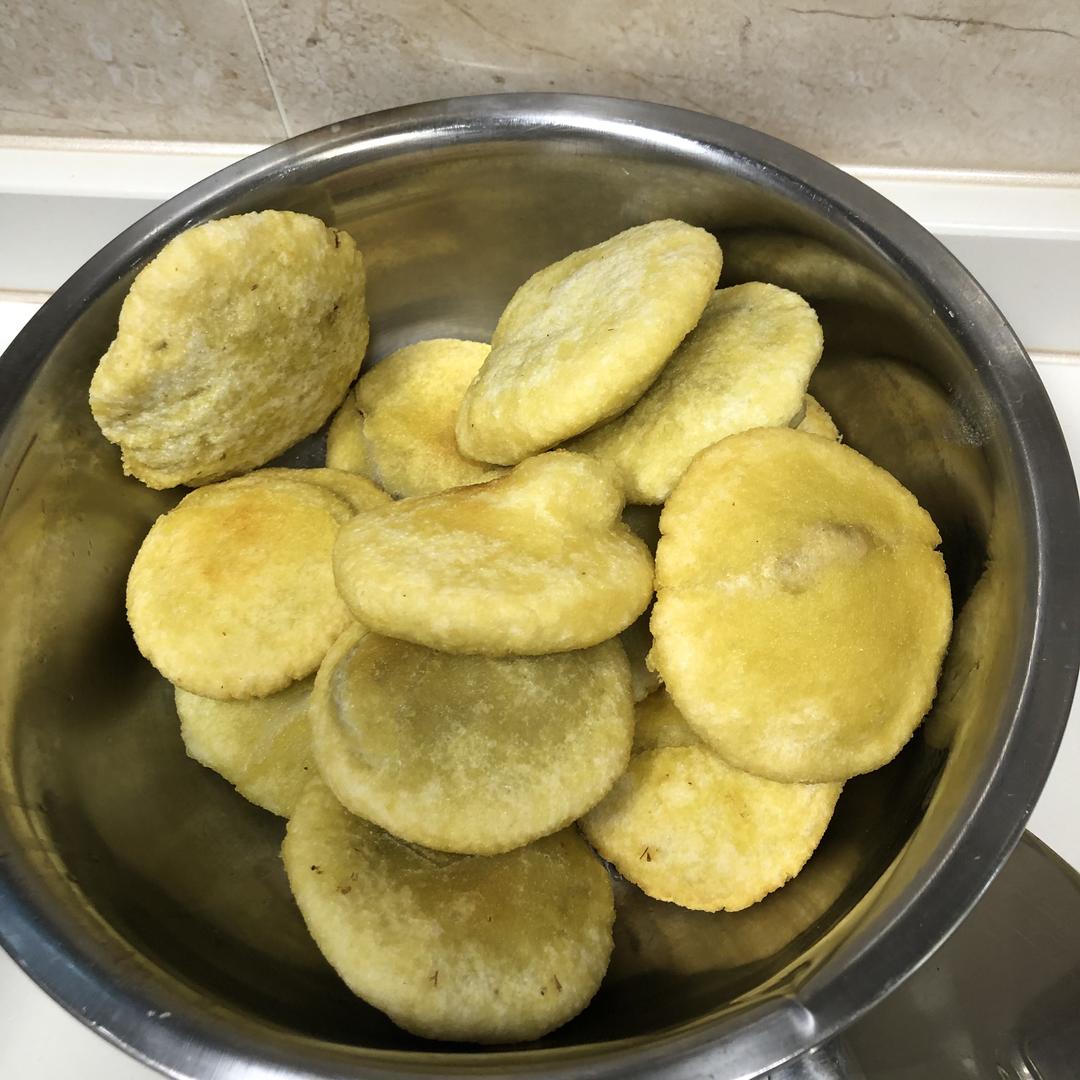 小时候喜欢的油炸粑粑的做法
