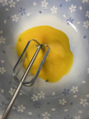 荷包蛋溶豆（8m+辅食）不含糖不含酸奶的做法 步骤2