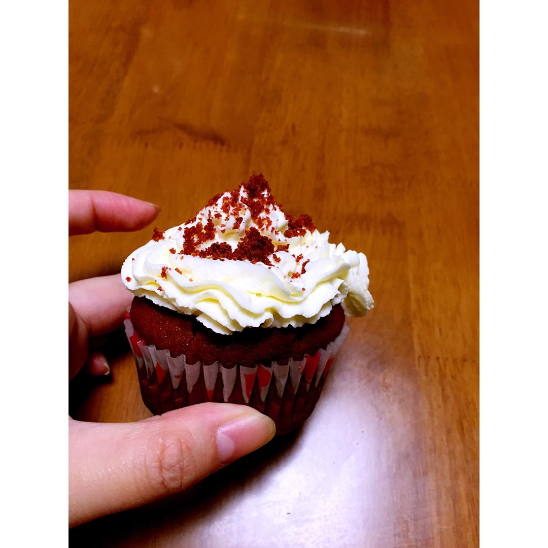 传统红丝绒杯子蛋糕（极软无泡打粉）Red velvet cupcake