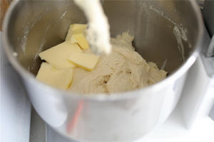 一碗白粥做成的松软面包的做法 步骤2