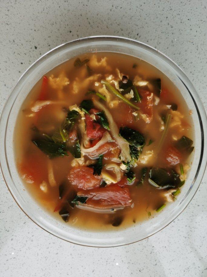 西红柿菠菜鸡蛋汤
