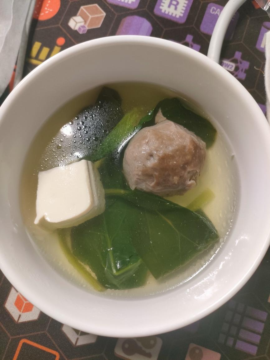 菠菜豆腐牛肉丸汤