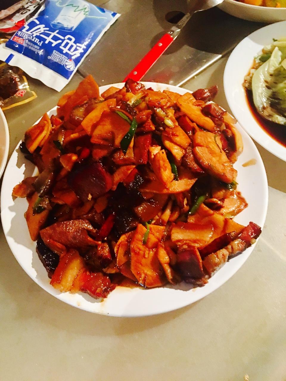 冬笋炒腊肉的做法