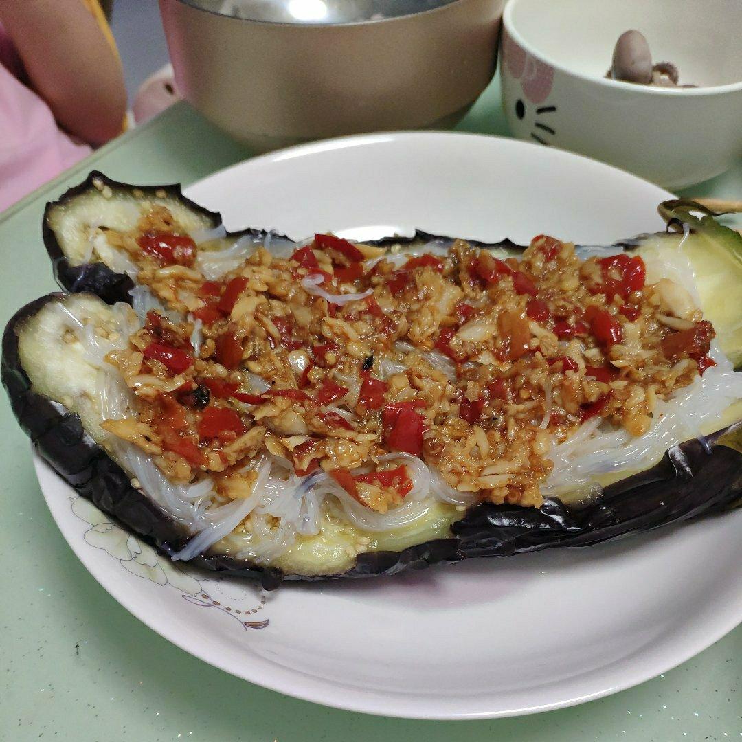 做菜太热，懒宝贝接着10分钟快手算你狠的蒜泥蒸茄子