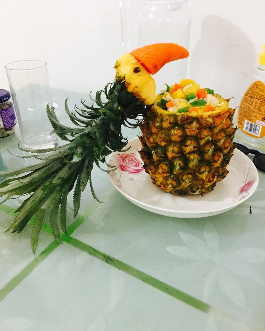 鸟语花香菠萝炒饭