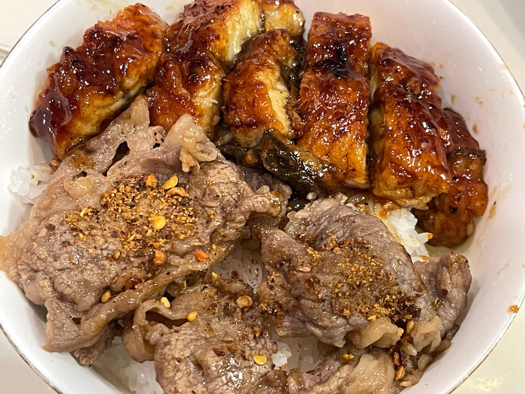 蒲烧鳗鱼饭