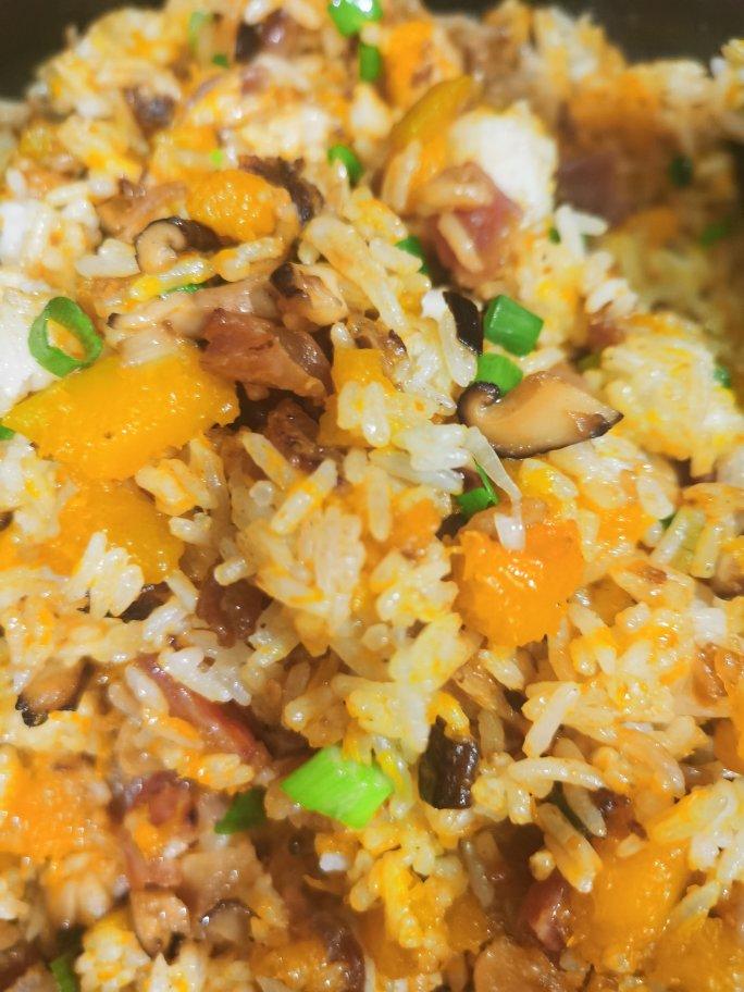 香孜蜜语做的美味到不行的南瓜饭