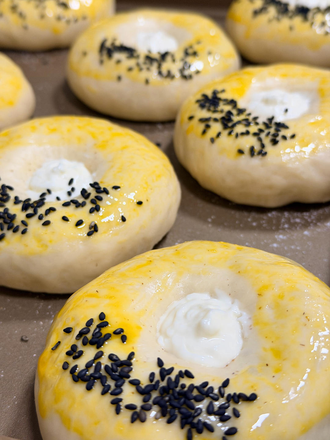 锁死这个万能台式面团，造型独特的「红豆奶酪包」！