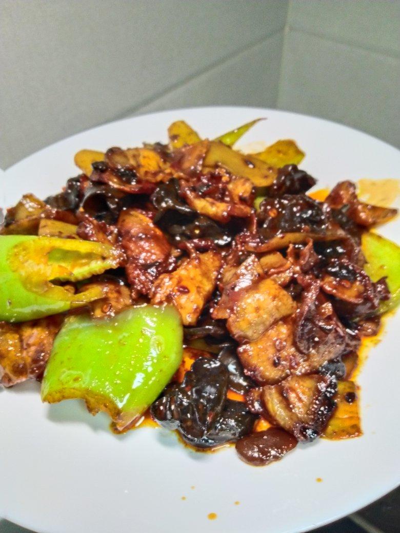 厨师长教你：“回锅肉”的正宗做法，先收藏