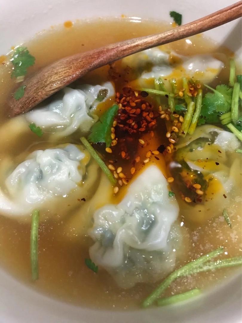 上海荠菜大馄饨