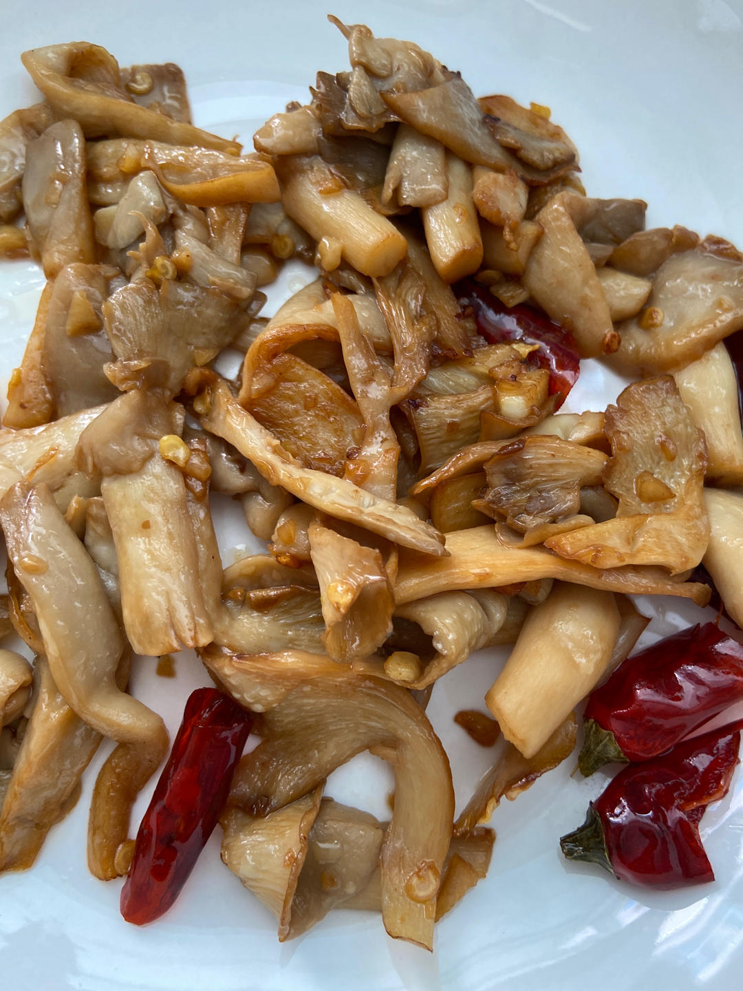 香辣好吃的炒平菇