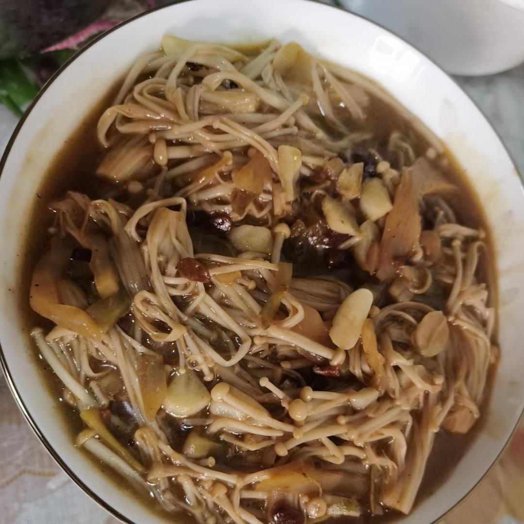 超下饭的炒金针菇！！