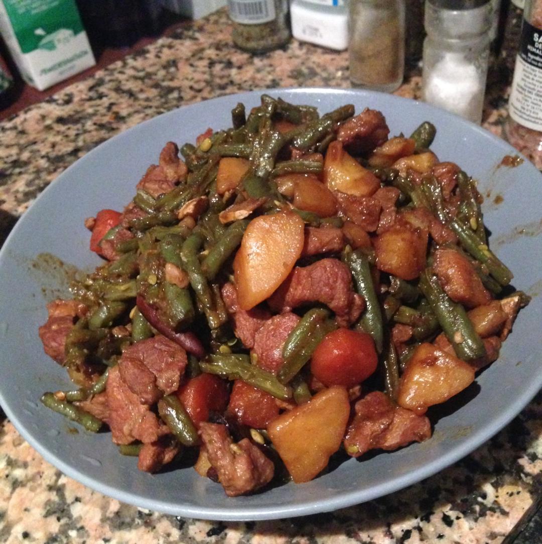 土豆四季豆炖肉