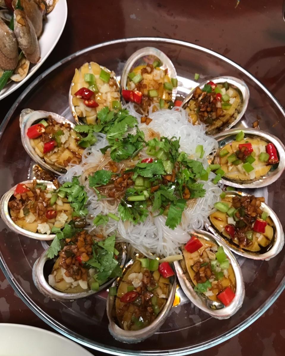 蒜蓉粉丝蒸鲍鱼