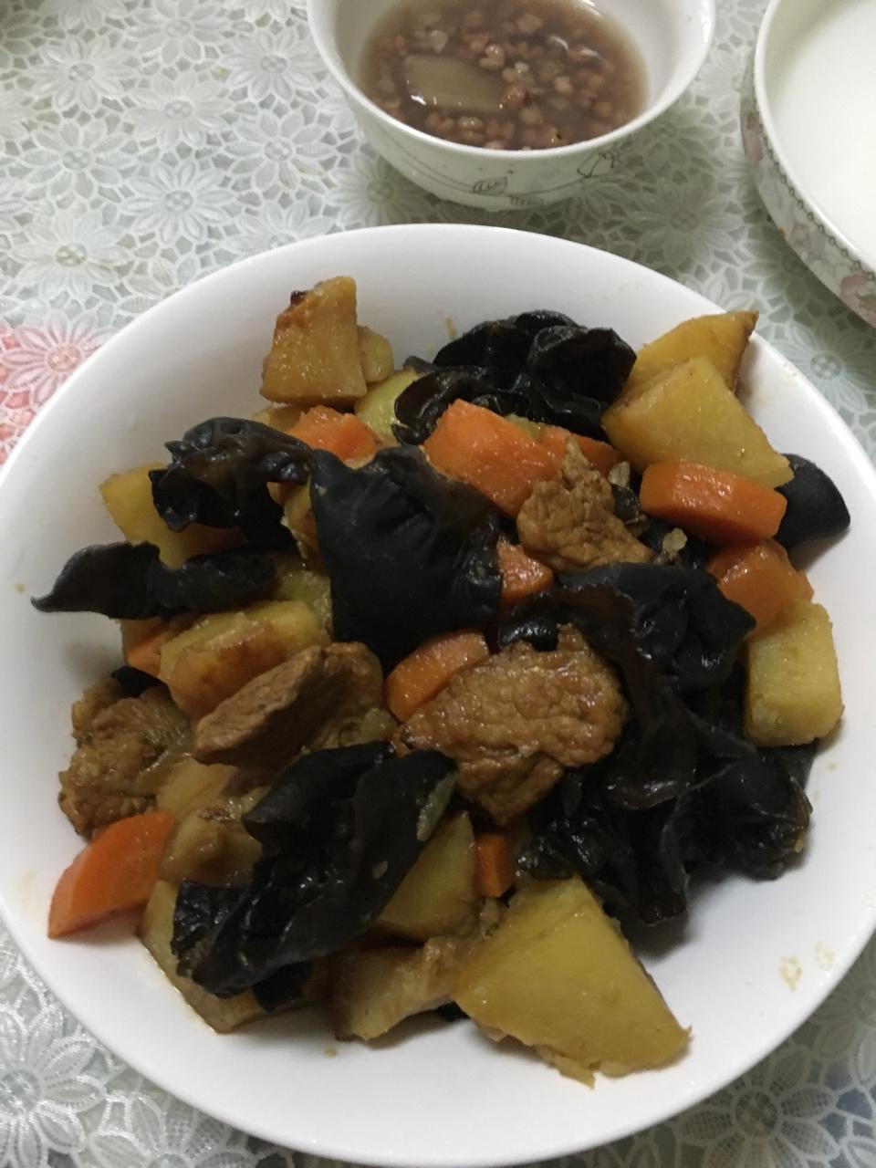 土豆烧肉