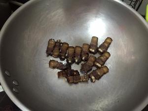荷兰豆炒腊肉的做法 步骤1