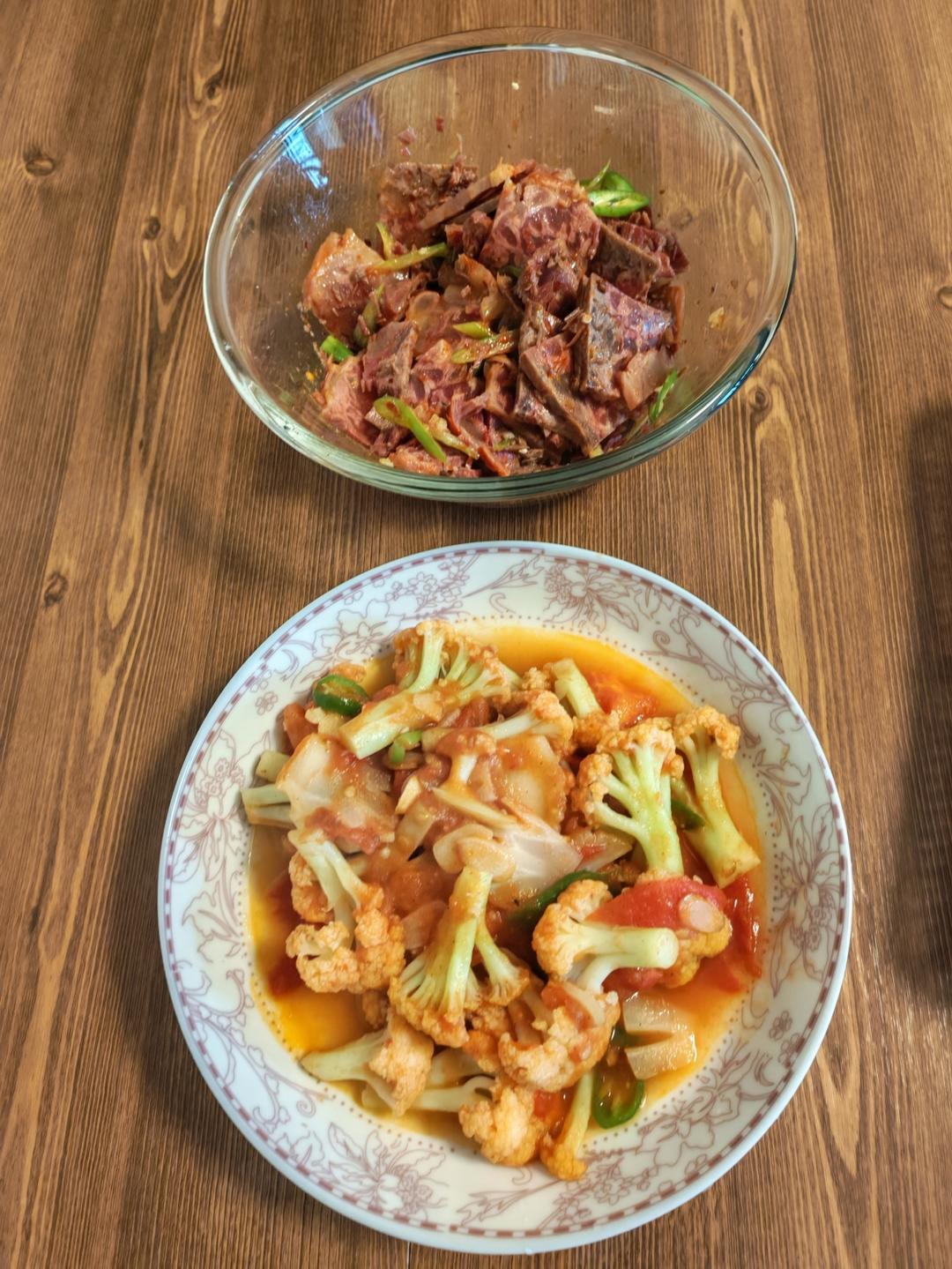 西红柿炒菜花（夏季开胃菜）