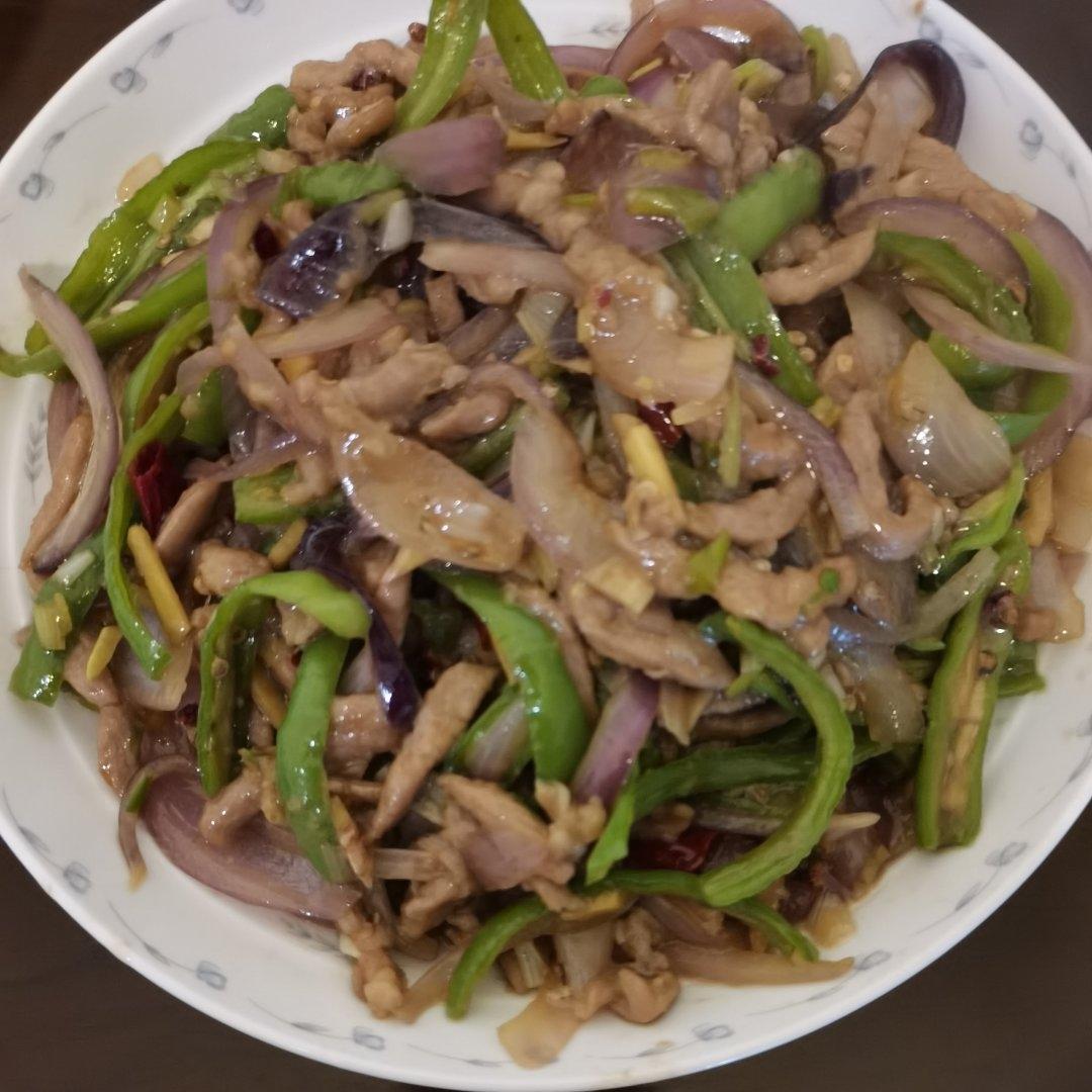 洋葱青椒炒肉丝