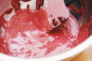 树莓红丝绒裸蛋糕—小熊SJJ-A06Y2厨师机菜谱的做法 步骤18