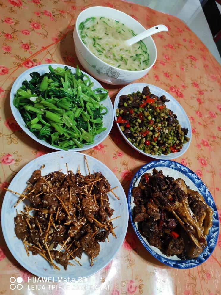 酸豆角炒鸡胗