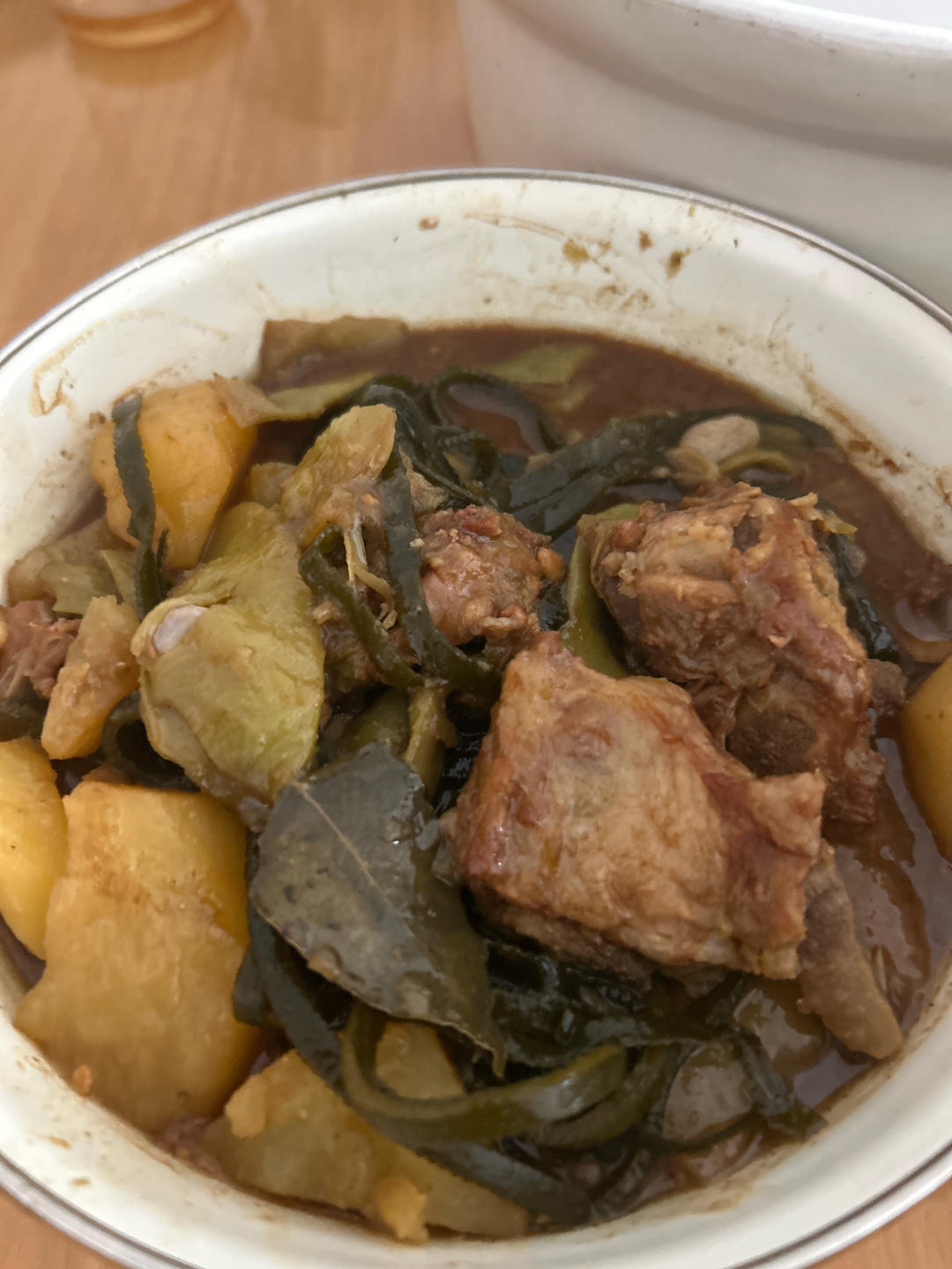 接地气儿的油豆角炖排骨