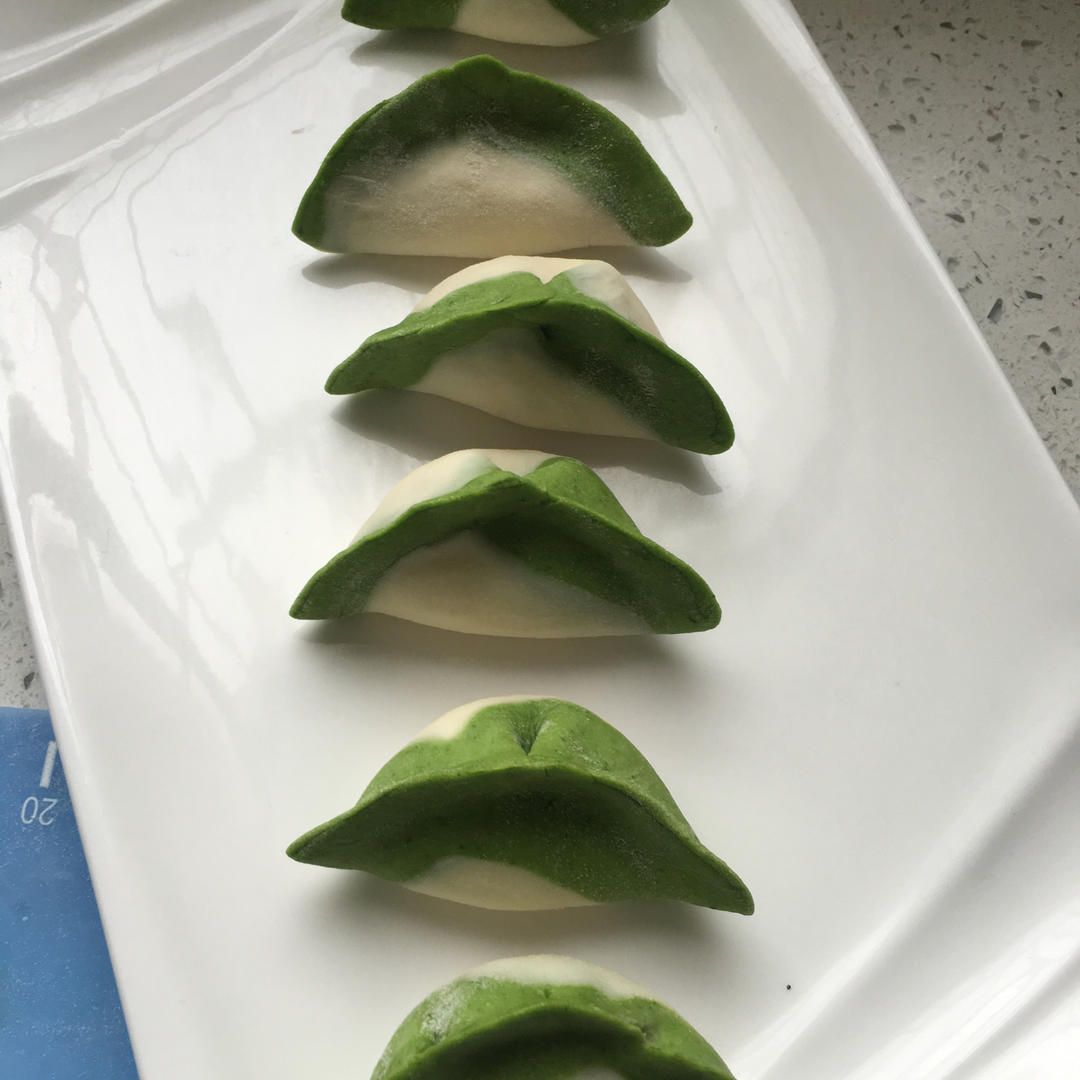 双色蔬菜水饺