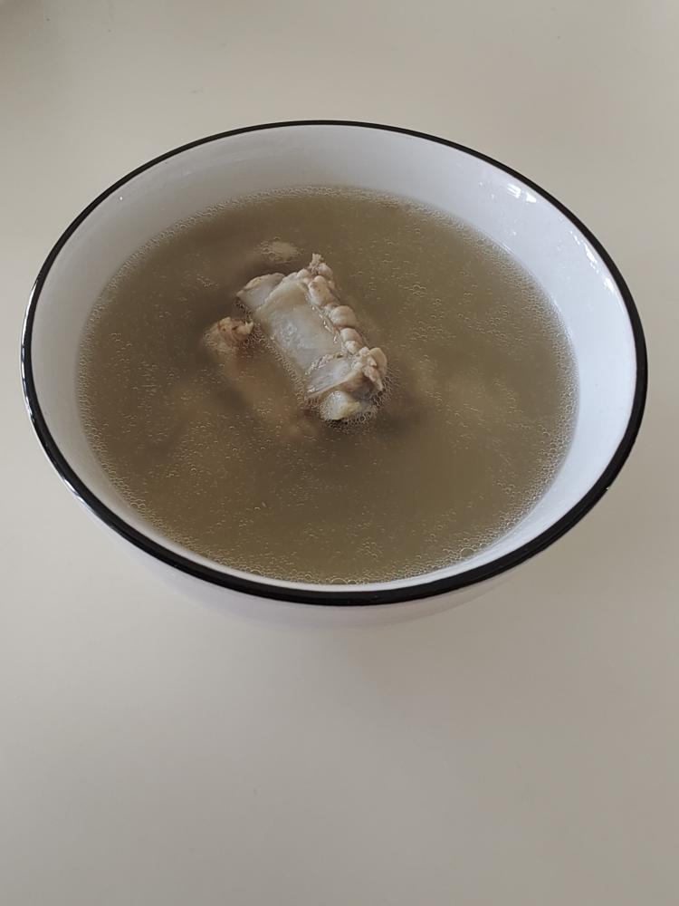 当归花旗参排骨汤的做法