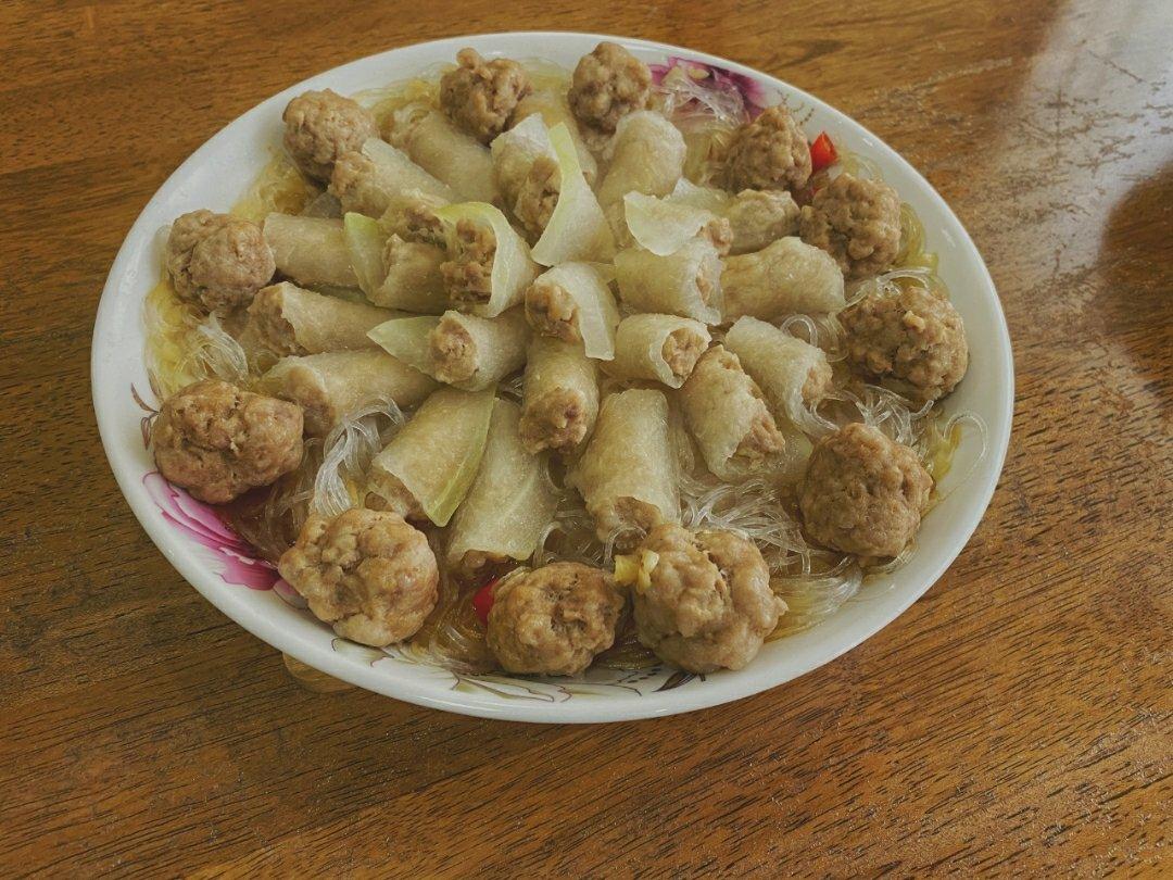 花开蒜蓉粉丝蒸冬瓜肉卷